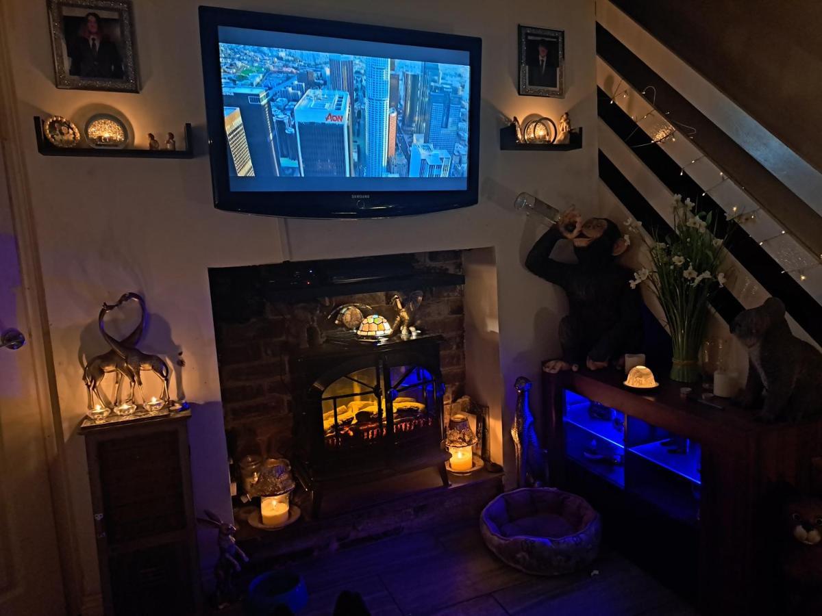 All Seasons Weavers Cottage Holmfirth Buitenkant foto